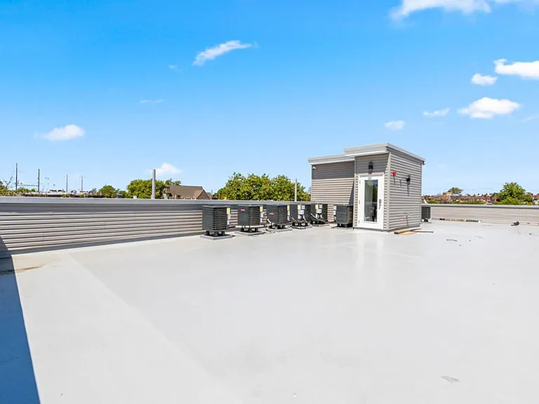 4140 W Girard Ave — Photo 12