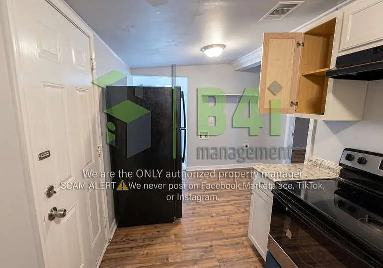 934 Motley St — Photo 7