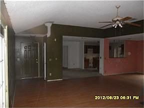 2nd image of 411 Betsy Ross Dr