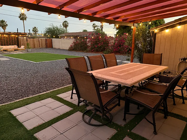 2065 E Don Carlos Ave — Photo 10