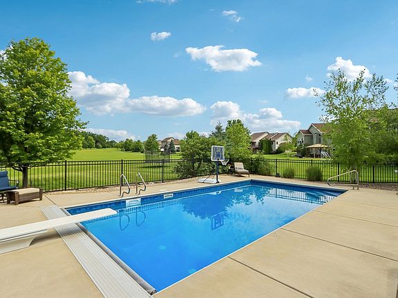 3rd image of 6463 Harvest Moon Ct