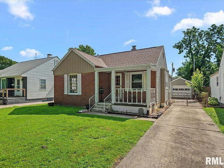 Listing photo 2