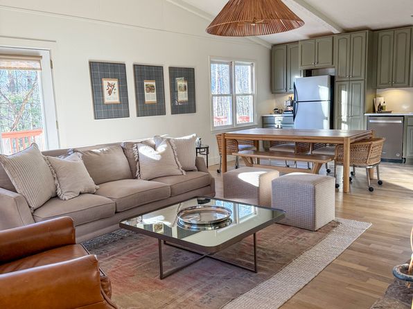 (undisclosed Address)