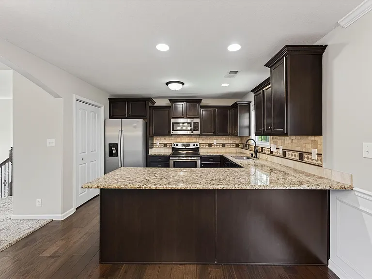 3702 Windmill Ct — Photo 14