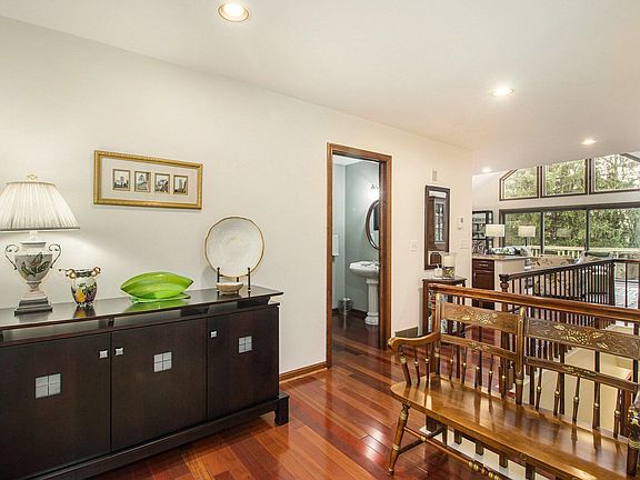 5th image of 6663 Waybridge Dr SE