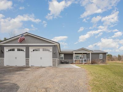 5610 S Clare Ave, Clare, MI, 48617