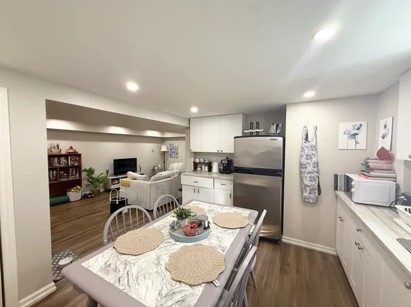 930 Mayfair Cres #2, Kingston, ON K7M 5S6