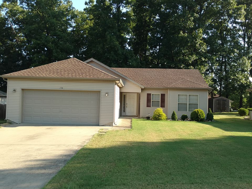 Front of house and driveway