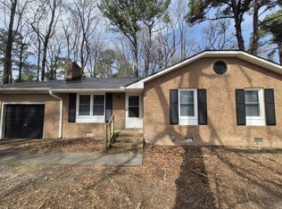 2409 Amy Cir, Greenville, NC 27858