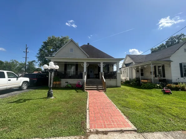 107 W Lincoln St, Harrisburg, IL 62946