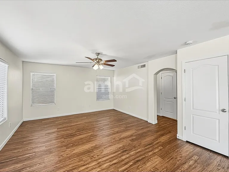 16853 W Fillmore St — Photo 6