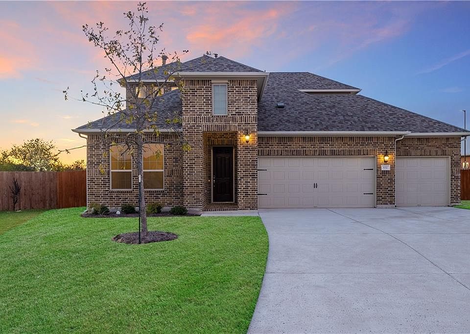 1st image of 632 Mistflower Springs Dr