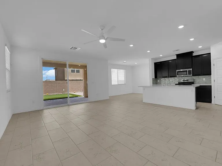 4368 Bayley Skye Ave — Photo 6