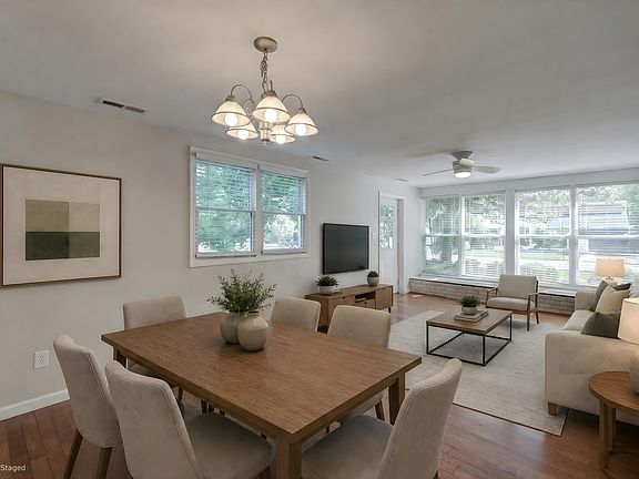 3rd image of 5 Briarcliff Dr