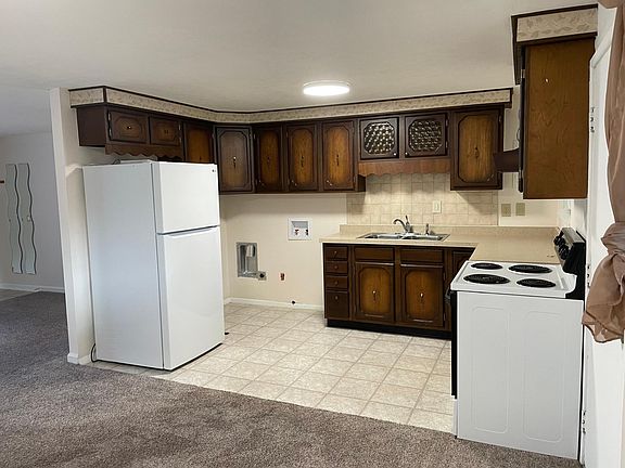 5th image of 4826 Joyce Dr