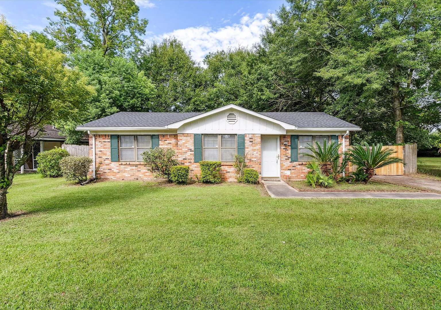 Move in Ready! — Photo 1