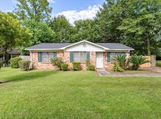 504 Farnell Ln, Mobile, AL 36606