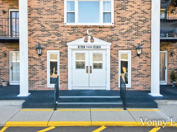 7450 Boulder Bluff Dr APT 69, Jenison, MI 49428