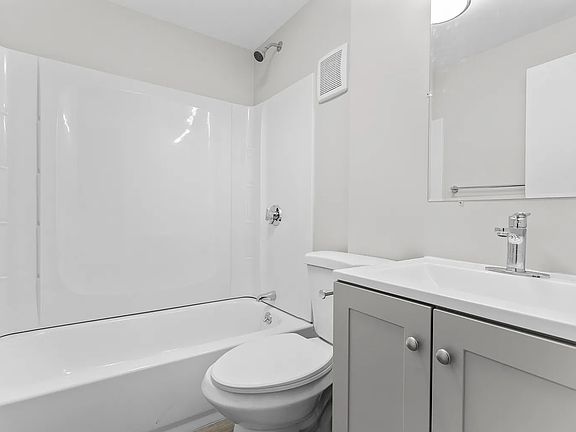 2nd image of 11 Bennett Dr #2