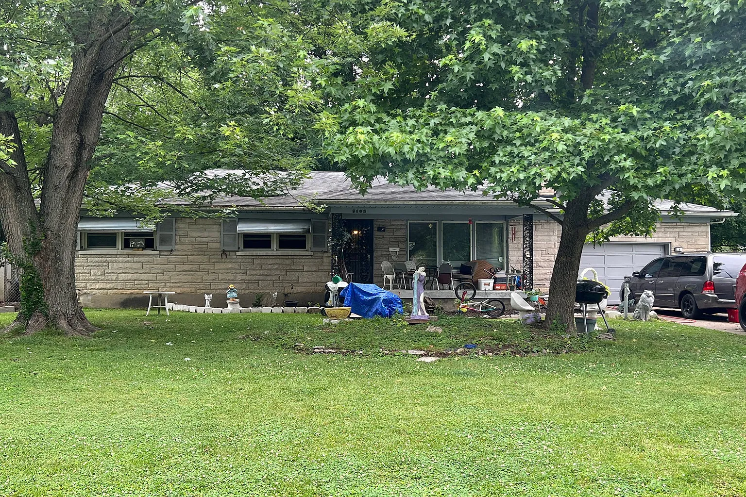 5102 Stewart Dr photo 1