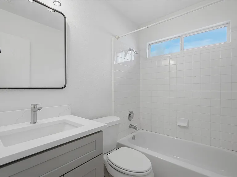 108 Songbird Ct — Photo 29