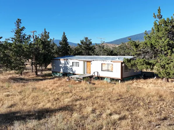 5200 Blackberry Ln, Montague, CA 96064