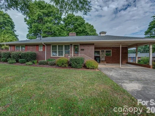 2119 Pamela St, Gastonia, NC 28054