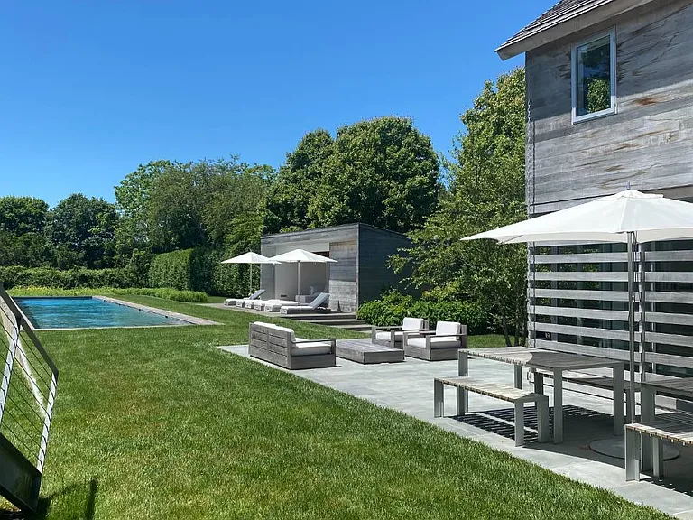 28 Beach Ln — Photo 16