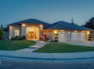 13215 Coco Palm Ct, Bakersfield, CA 93314