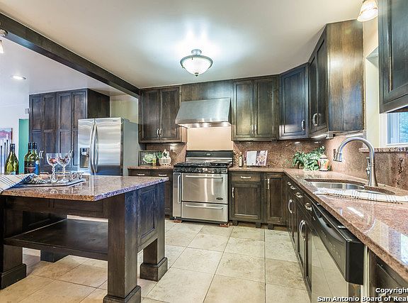 3rd image of 11515 Whisper Cir