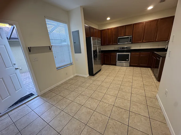 14154 Oakham St — Photo 6
