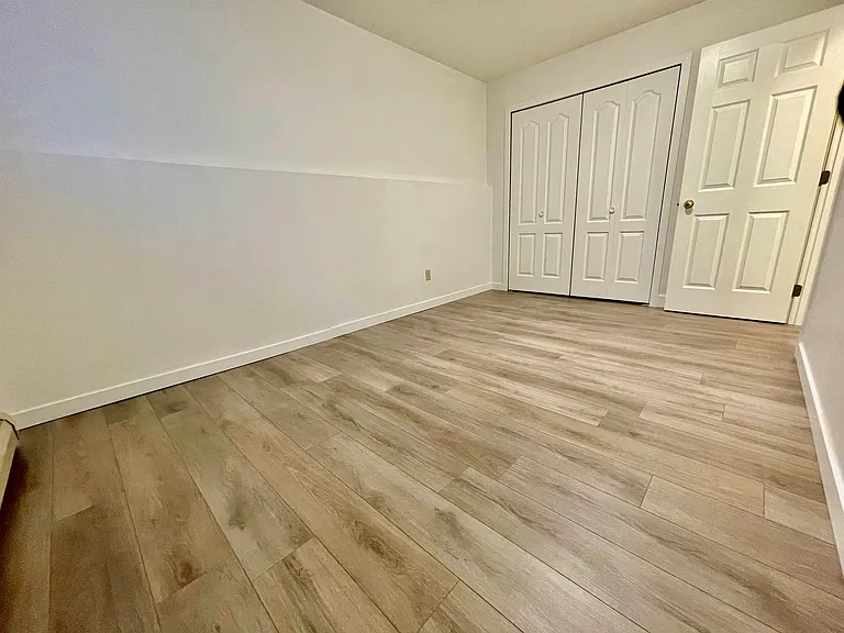 1073X Walnut Close #LOWER LEVEL — Photo 10