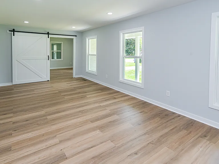 1304 Aston St — Photo 12