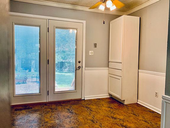 Nice view of backyard, via the eat-in kitchen