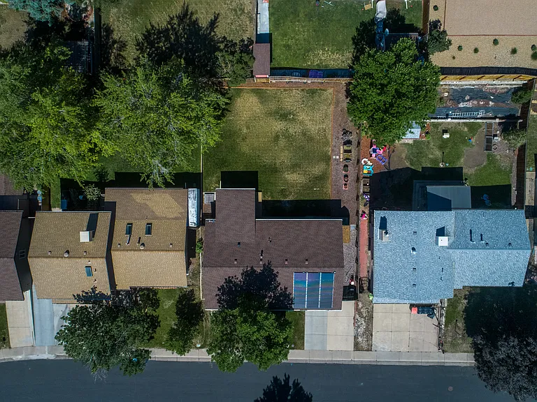 577 S Field St — Photo 30