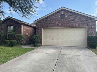 2802 Mezzomonte Ln, League City, TX 77573