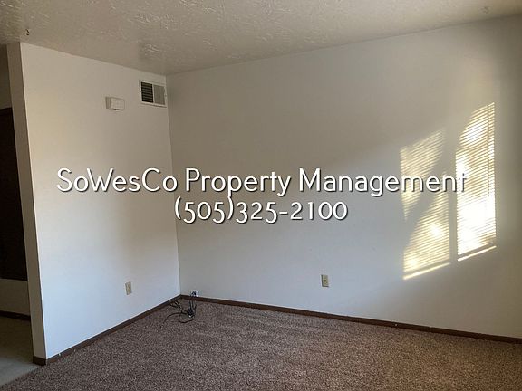 5th image of 824 N Vine Ave APT A
