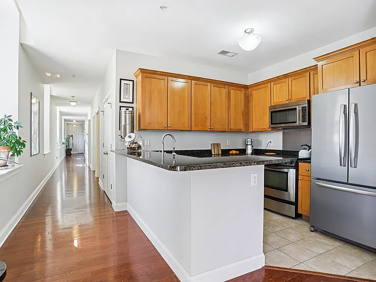 1515 Lafayette Ave #114 — Photo 8