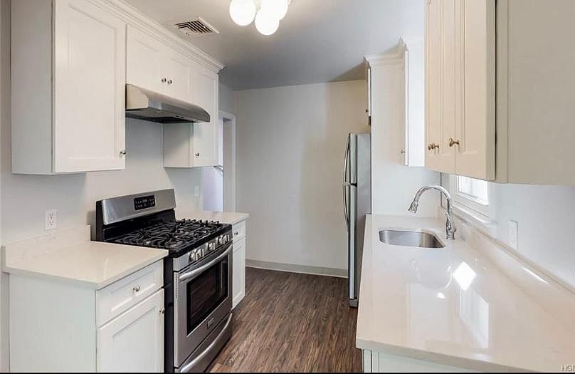 1st image of 48 Ackerman Pl #2