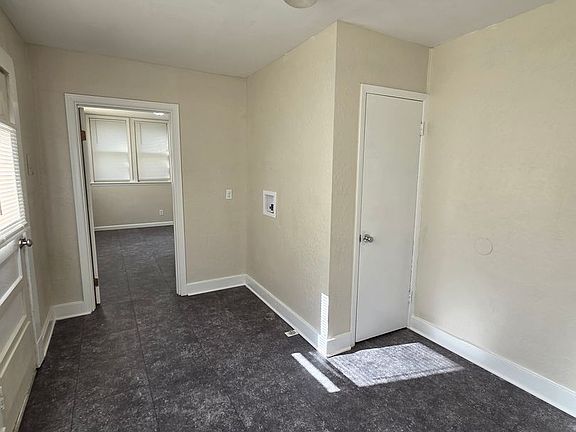 3rd image of 1530 S Topeka Ave