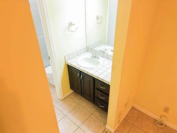 3rd image of 2720 Forest Hills Boulevard #201