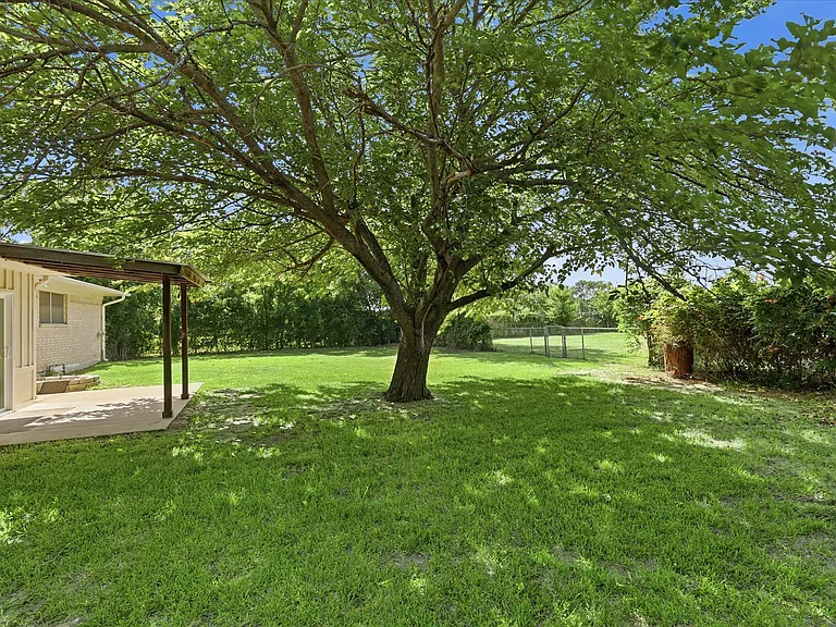 235 FM 407 W — Photo 13