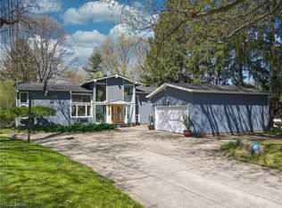 3742 Leewood Rd, Stow, OH 44224