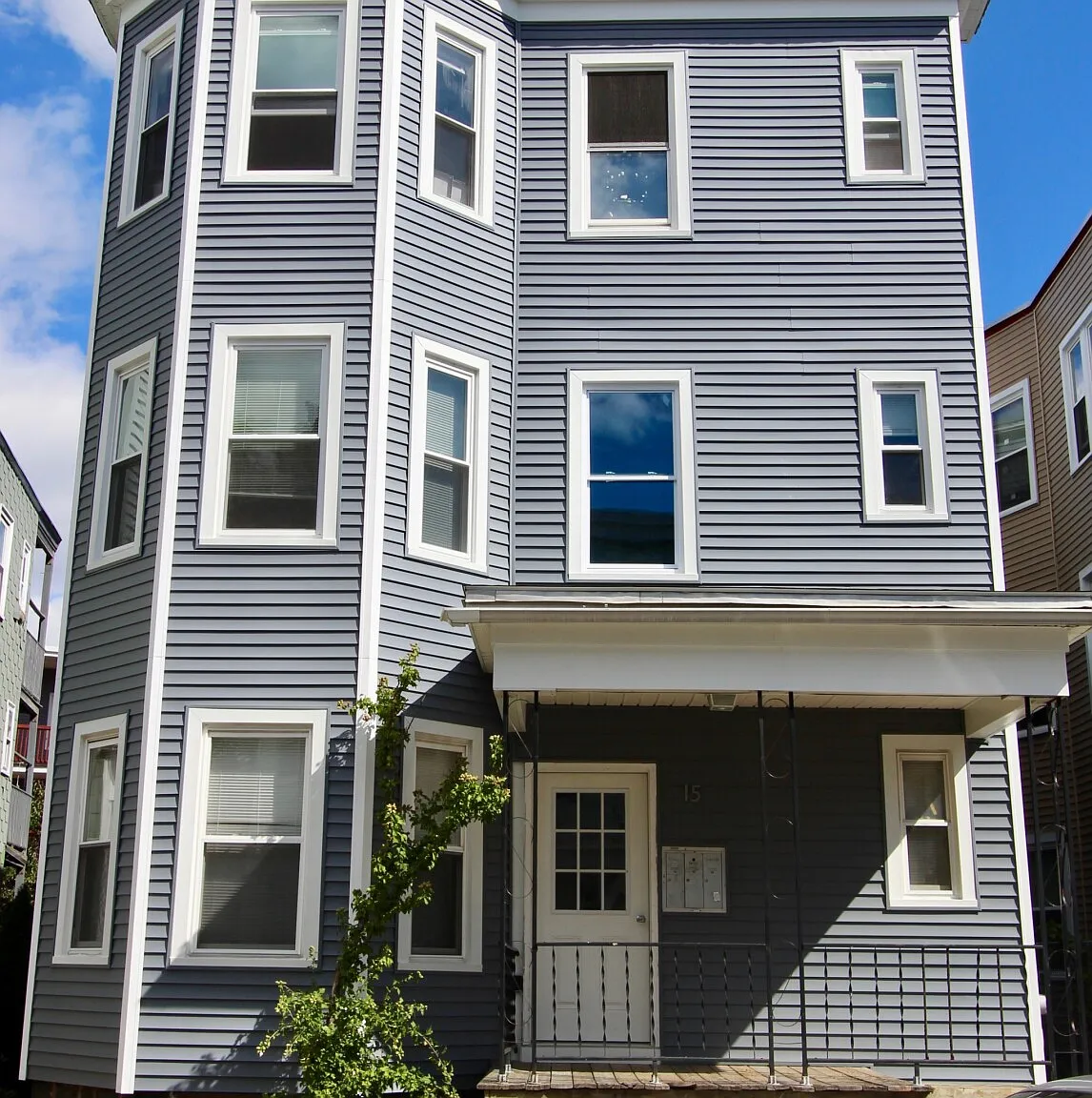 4 bed, 1273 sqft, $3,500 — Photo 1