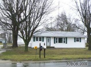 1211 E 4th St, Seymour, IN 47274