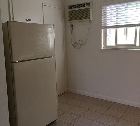 4th image of 2711 P St APT 12