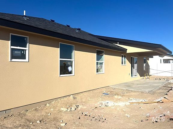 3rd image of 1505 Tverdy Ln