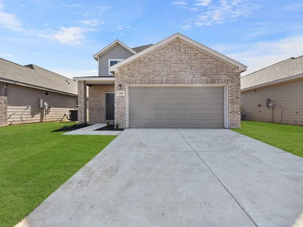 106 Musgrove Rd, Everman, TX 76140