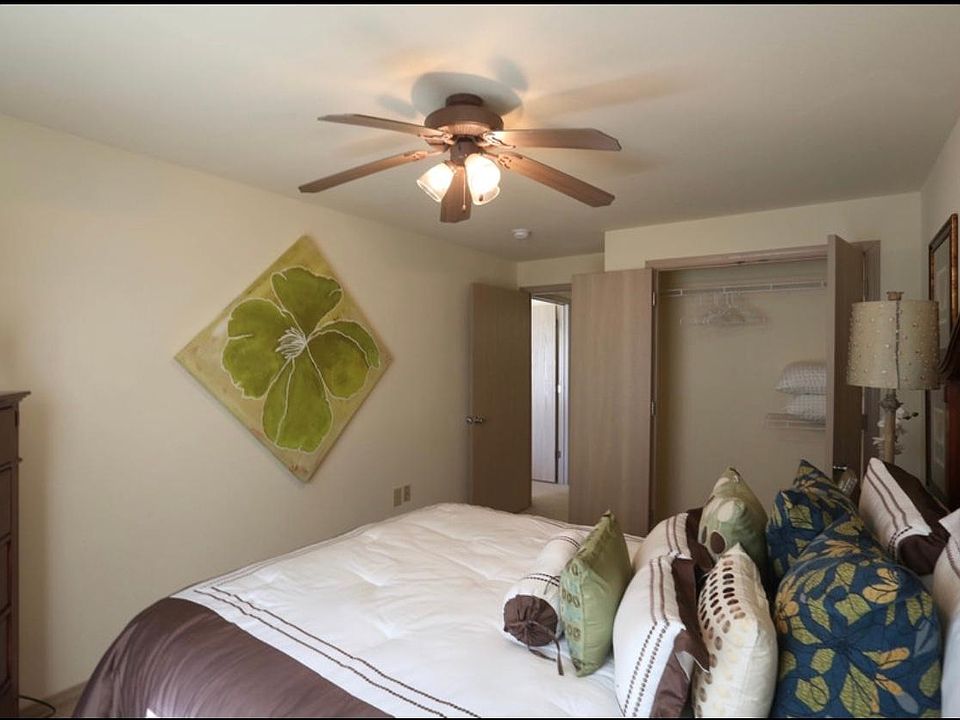1st image of 5038 Clark Ln APT 205