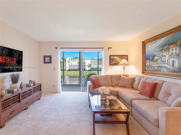 14360 Strathmore Ln APT 203, Delray Beach, FL 33446